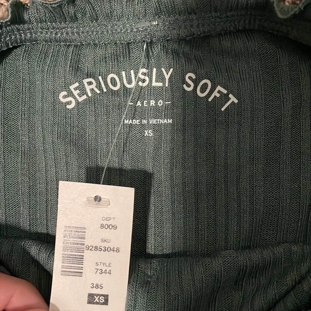 AEROPOSTALE off the shoulder long sleeve - Picture 2 of 2
